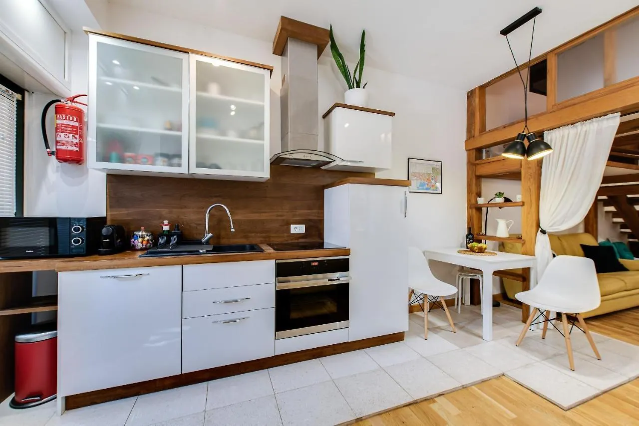 La Guardia Apartment With Free Private Parking Rijeka Croatia