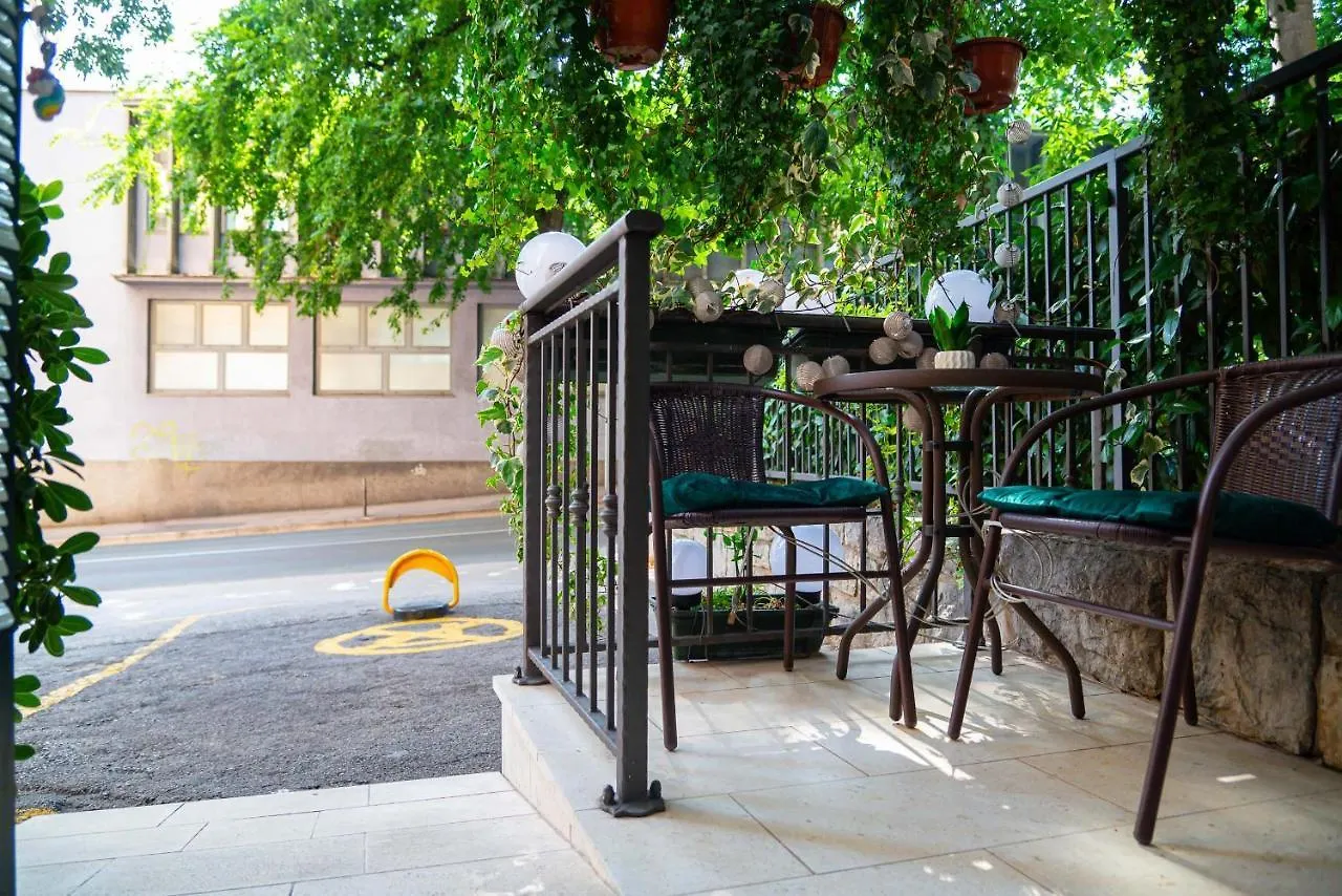 La Guardia Apartment With Free Private Parking Rijeka